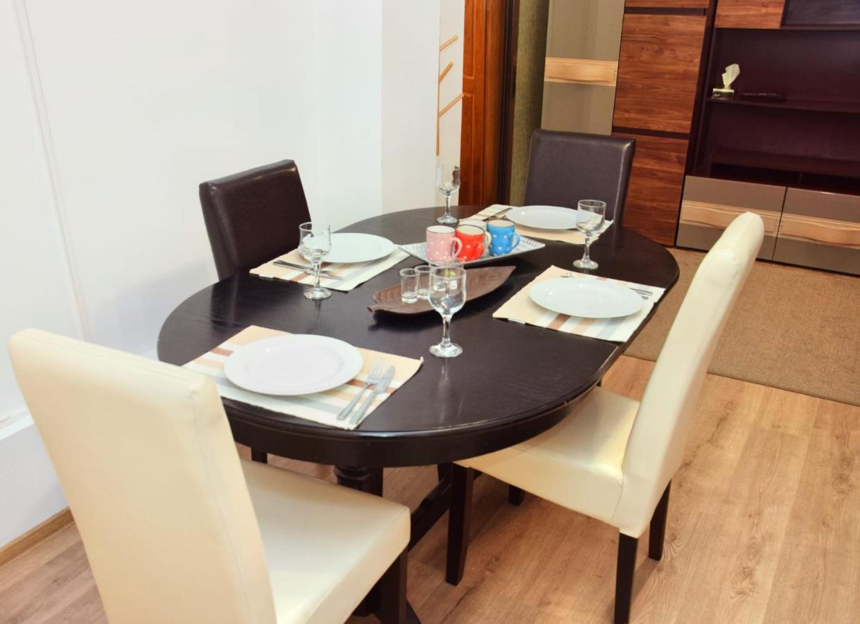 Apartament Cetate อัลบายูเลีย ภายนอก รูปภาพ